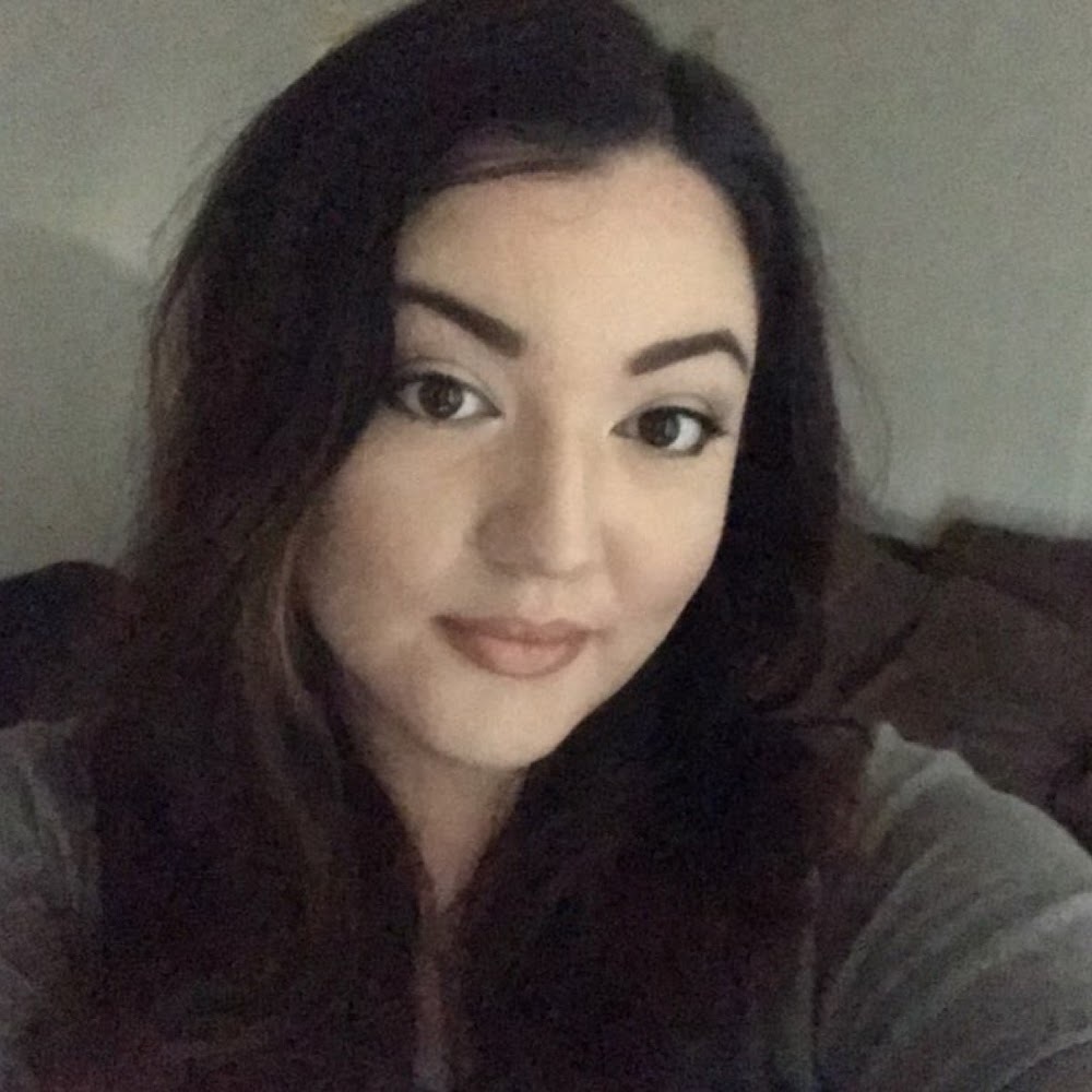 Meet your Posher, Leslie